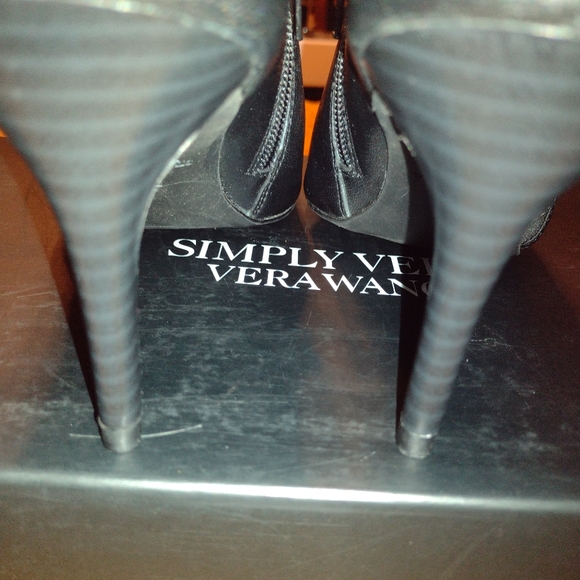 Simply Vera Vera Wang Booties Black Size 7.5 - Picture 5 of 5